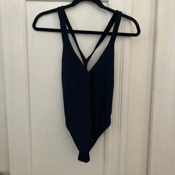 NWT Mare Perpetua Free People Twist One-Piece Swimsuit Black Sz M - Picture 3 of 6